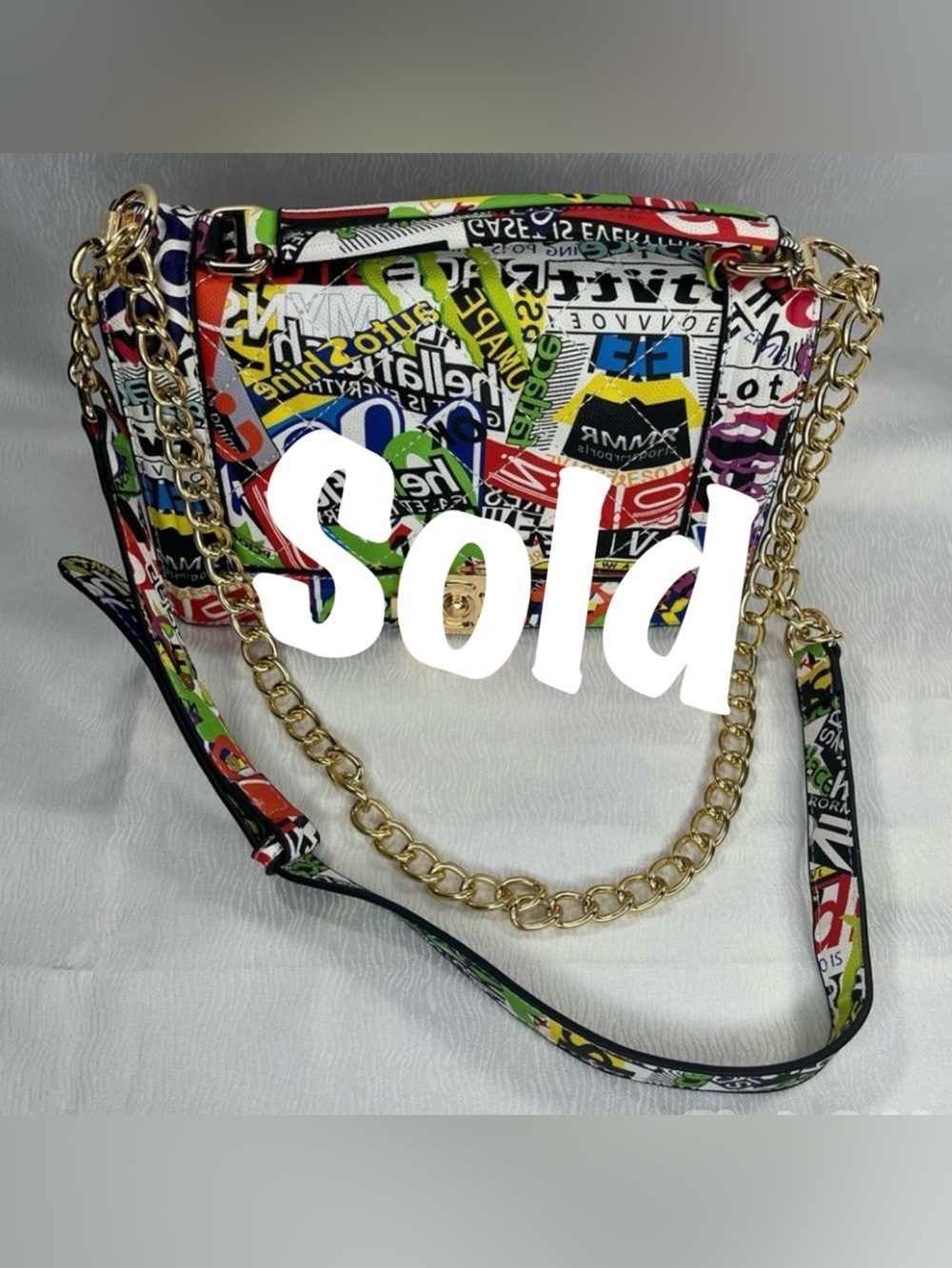 Multicolor Graphic Chain Shoulder Bag